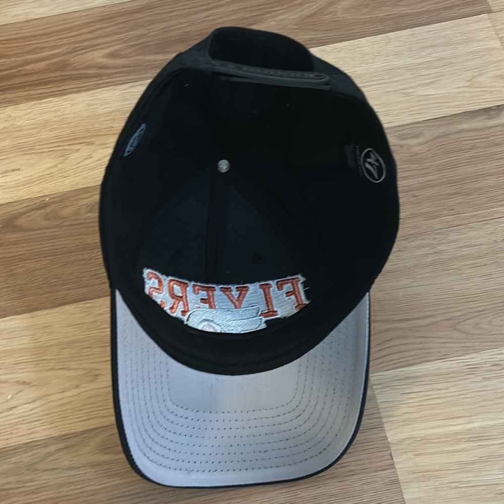 47 Black Philadelphia Flyers Cap with Orange Embroidery - Picture 2 of 3
